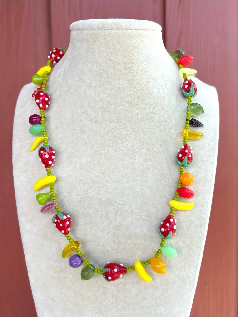 Fruity necklace - Picture 3 of 5